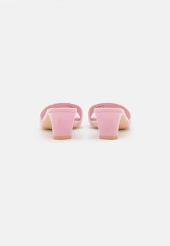 Nly by Nelly KITTEN FLAT MULE - Pantolette Hoch in Pink für Damen | Bequeme Hohe Pantoletten -Nly by Nelly Verkaufsladen 1b686c08f0bc46a4b4f356e8205a3b43