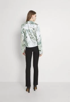 Nly by Nelly Damen Bluse - Grün | Elegante Bluse für Damen | Moderne Mode -Nly by Nelly Verkaufsladen 1e95f414c2534070ab727fb5de5d8fcc