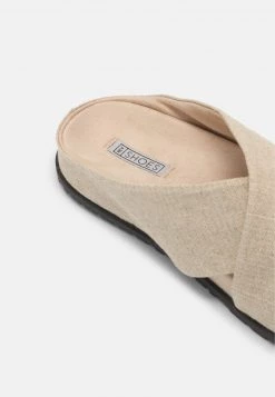 Nly by Nelly CROSS OVER - Beige Flache Pantoletten für Damen | Bequeme Freizeitschuhe -Nly by Nelly Verkaufsladen 2b2bfdf5d96347219cc37b7fd0af08b7