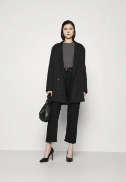 Nly by Nelly PERFECT CROPPED TEE - Damen T-Shirt Basic in Off Black -Nly by Nelly Verkaufsladen 2ca80a79f20349d19eea3a526f454c4c