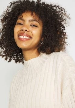 Nly by Nelly Strickpullover Damen - Beiger Cropped Turtle Neck Pullover für Frauen -Nly by Nelly Verkaufsladen 308c512732694252b994c022030aa96e