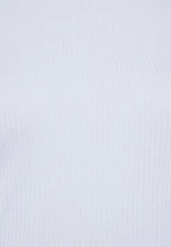 Nly by Nelly Langarmshirt Damen - Light Blue | Bequemes Langarmshirt für Damen -Nly by Nelly Verkaufsladen 30bbd9c692724f9ba65619840eea914d