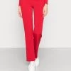 Nly by Nelly RUCHED FRONT PANT - Stoffhose in Rot für Damen | Bequeme & Stilvolle Hose -Nly by Nelly Verkaufsladen 32afca027831459aa67358fbcd474ad2