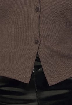 Nly by Nelly EFFORTLESS BUTTON - Hemdbluse in Braun für Damen | Elegante Damenbluse -Nly by Nelly Verkaufsladen 50990526bf084b498246f35f6886fa87