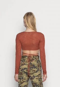 Nly by Nelly Crop Sheer Top Strickpullover - Rust, Damen | Modischer Strickpullover für Frauen -Nly by Nelly Verkaufsladen 587302945db14389b1c2601593cacb10