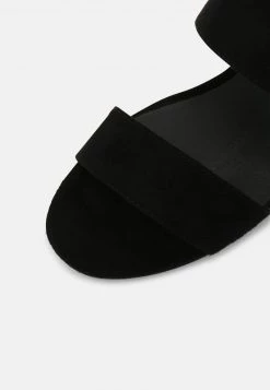 Nly by Nelly CASUAL LOW BLOCK - Riemensandalette in Schwarz für Damen | Bequeme Blockabsatz-Sandalen -Nly by Nelly Verkaufsladen 598a731e6b1046718d59f740af8cb646