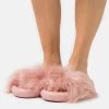 Nly by Nelly FLUFFY SLIDER - Bequeme Flache Pantoletten in Pink für Damen -Nly by Nelly Verkaufsladen 5b95a5fcf08146d59580fb0c8398d298