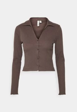 Nly by Nelly EFFORTLESS BUTTON - Hemdbluse in Braun für Damen | Elegante Damenbluse -Nly by Nelly Verkaufsladen 63d54153fcea429ca3847aba249ff6c0