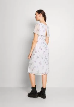 Nly by Nelly FRILL SWEETHEART DRESS - Freizeitkleid in Weiß für Damen