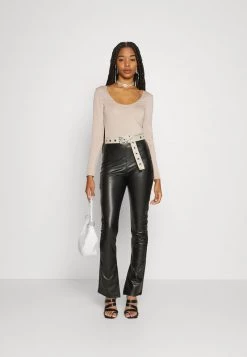 Nly by Nelly STUNNING SLIT PANTS - Stoffhose - Black, Damen | Elegante Stoffhose mit Seitenschlitz -Nly by Nelly Verkaufsladen 6dd5e1233d2b4f2b84dcd09ea904e33b