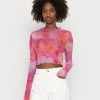 Nly by Nelly Damen Langarmshirt - Pink Abstract Cropped Top -Nly by Nelly Verkaufsladen 73c45b43b0b84b72808ab45016e728bc