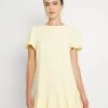 Nly by Nelly FLOUNCE ME DRESS - Freizeitkleid in Hellgelb für Damen -Nly by Nelly Verkaufsladen 76a51eeba7ba42089c1759cc22eebfc1