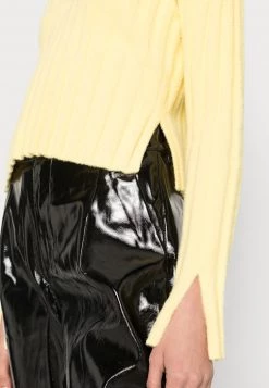 Nly by Nelly RIB COLLAR Strickpullover - Gelb, Damen | Modischer Strickpullover mit Rippenbund -Nly by Nelly Verkaufsladen 7cb14549cb564340aae5a3a53cb83212