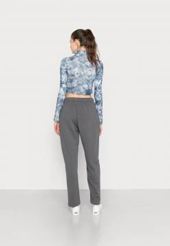 Nly by Nelly YOURSELF JOGGERS - Bequeme Jogginghose für Damen in Offblack -Nly by Nelly Verkaufsladen 7f8079a3242244e199fd69bdced912c7