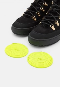 Nly by Nelly Damen Winterstiefel - Schneestiefel in Schwarz, Warm & Stilvoll -Nly by Nelly Verkaufsladen 854b34499ee041a6a26282763849b432