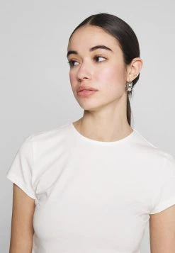 Nly by Nelly PERFECT CROPPED TEE - Weißes Basic T-Shirt für Damen -Nly by Nelly Verkaufsladen 879c3a7b71444a0fa669254b79936fd5