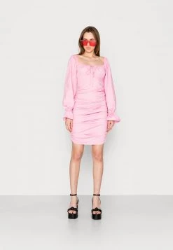 Nly by Nelly LUCKY DAY RUCHE DRESS - Freizeitkleid in Hot Pink für Damen -Nly by Nelly Verkaufsladen 89b4b09b6ab04ec297834648390d7e9d