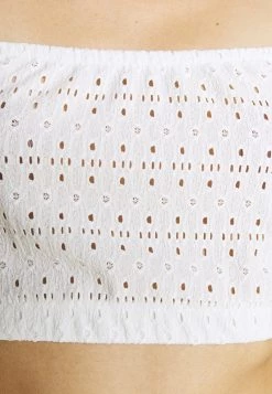 Nly by Nelly EMBROIDERED CROPPED Bluse - Weiß - Damen | Stilvolle Stickerei | Moderne Cropped-Optik -Nly by Nelly Verkaufsladen 89c1ae9f93334698847376c4e4bfe5f9