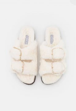 Nly by Nelly DOUBLE STRAP FLUFFY FLAT - Pantolette Flach - Weiß, Damen | Bequeme Flache Pantoletten -Nly by Nelly Verkaufsladen 8c6707ebe9b144afb5f7d1175b350549