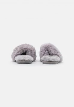 Nly by Nelly FLUFFY FLAT - Bequeme Flache Pantoletten für Damen - Grau -Nly by Nelly Verkaufsladen 8d9f45c409f94d8089960f46802f847f