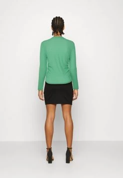 Nly by Nelly Langarmshirt mit Front-Detail - Grünes Damen-Shirt | Modisches Oberteil -Nly by Nelly Verkaufsladen 902a11dc3eed4c239eb86184dde7af1e