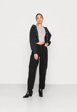 Nly by Nelly SPORTY TOP - Damen Top in Dusty Pink | Bequem & Stilvoll -Nly by Nelly Verkaufsladen 90776c5834e141caba9c5e8bb1729785