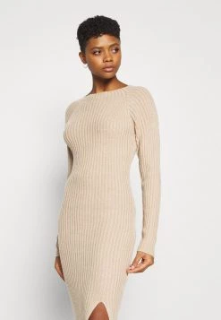 Nly by Nelly TWISTED BACK DRESS - Strickkleid in Beige für Damen | Elegantes Design | Bequeme Passform -Nly by Nelly Verkaufsladen 938db631ec3e4a15b89c619eae9be0d1