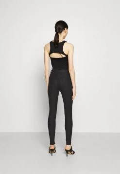 Nly by Nelly COATED ZIP PANTS - Stoffhose - Black, Damen | Moderne Stoffhose für Frauen -Nly by Nelly Verkaufsladen 9dadabc025fe4ef1af68f04dbbc9ae9b