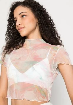 Nly by Nelly Damen CROPPED T-Shirt mit Pastell-Abstract-Print | Trendiges Frauen-Shirt -Nly by Nelly Verkaufsladen a0e3c21805c2477ab5b3bdc1b84752a9