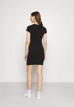 Nly by Nelly PERFECT TEE DRESS - Jerseykleid in Schwarz für Damen -Nly by Nelly Verkaufsladen a9985c7b99fd418eb4f2bcd6275914ba