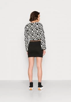 Nly by Nelly PERFECT SLIT SKIRT - Minirock in Schwarz für Damen | Modischer Schlitzrock -Nly by Nelly Verkaufsladen ac3affb296c24ee28c61a5dbf42a1853