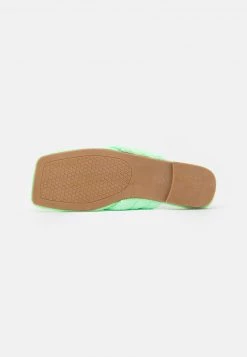 Nly by Nelly CURLY FLAT Zehentrenner Damen - Pistazie | Bequeme Sandalen für Frauen -Nly by Nelly Verkaufsladen b0400b89574b44d6bec36e633437a315