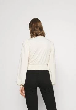 Nly by Nelly KEYHOLE FRONT Langarmshirt - Champagne für Damen | Elegantes Langarmshirt mit Keyhole-Detail -Nly by Nelly Verkaufsladen b0d8403682794c0b96086c2cb52ab672