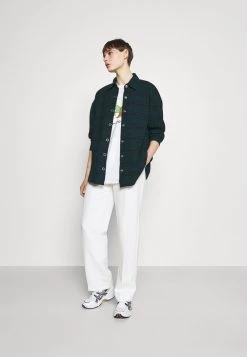 Nly by Nelly ALL I NEED SHACKET - Grüne Hemdbluse für Damen | Stilvolle Oversize-Jacke -Nly by Nelly Verkaufsladen b197d2b9e4e14ef994e608cb1d47818b