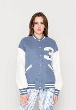 Nly by Nelly VARSITY JACKET - Leichte Bomberjacke in Hellblau für Damen