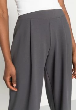 Nly by Nelly ALL IN CREPE PANTS - Stoffhose Offblack für Damen | Elegante Freizeithose -Nly by Nelly Verkaufsladen b434863be9d0448d9c95d85586484e3b
