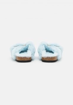 Nly by Nelly DOUBLE STRAP FLUFFY FLAT - Pantolette Flach - Hellblau, Damen | Bequeme Flache Pantoletten -Nly by Nelly Verkaufsladen b55c5b6723db4df292ca9a2c25bc61e5