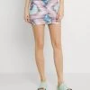 Nly by Nelly PRINT RUCHED SKIRT - Minirock in Blau/Rosa - Damenmode -Nly by Nelly Verkaufsladen b7f7a2622e774ce0bc84e9c713601c01