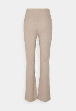 Nly by Nelly CHILL DAY PANTS - Bequeme Stoffhose für Damen in Nougat -Nly by Nelly Verkaufsladen b8358fa941a6401f96485985066ed1c6