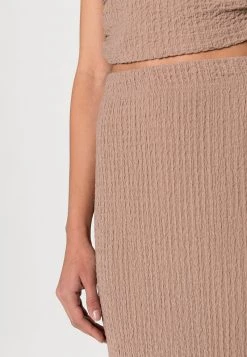 Nly by Nelly STRUCTURE LONG SKIRT - Maxirock in Nougat für Damen | Elegante Langröcke -Nly by Nelly Verkaufsladen b9ebaa53ce5d48e6b562e59fc5e0b8d4