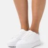 Nly by Nelly CARE LESS - Sneaker Low - Weiß, Damen | Bequeme Low-Top-Sneaker für Frauen -Nly by Nelly Verkaufsladen ba0852f69a1440d6b79aed020410598c