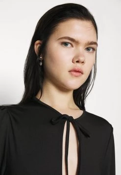 Nly by Nelly KEYHOLE TIE SLINKY DRESS - Elegantes Jerseykleid in Schwarz für Damen -Nly by Nelly Verkaufsladen bc16736012c7427083292b601c5c829d