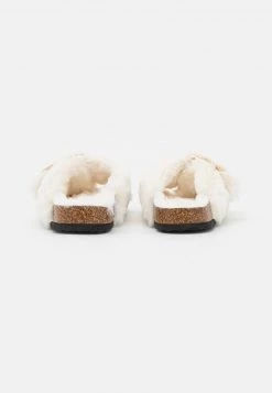 Nly by Nelly DOUBLE STRAP FLUFFY FLAT - Pantolette Flach - Weiß, Damen | Bequeme Flache Pantoletten -Nly by Nelly Verkaufsladen bd1e965d94474c5caa97abcad1be8c6f