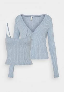 Nly by Nelly CARDIGAN SET - Top in Hellblau für Damen | Stylisches Cardigan-Set -Nly by Nelly Verkaufsladen c211d9c489044c3d917304cf9910d799