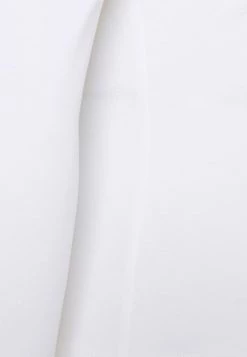 Nly by Nelly COLD SHOULDER TOP - Langarmshirt - Weiß, Damen | Modisches Langarmshirt mit Cold-Shoulder-Detail -Nly by Nelly Verkaufsladen c2d60e7bd43345b2bdd6221b7c8badeb