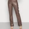Nly by Nelly STRAIGHT PANTS - Stoffhose in Braun für Damen | Bequeme und stilvolle Hose -Nly by Nelly Verkaufsladen c33aa5aeab7b4ca98576aa3040baa6be