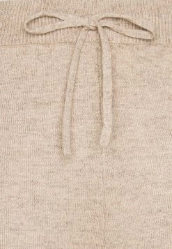 Nly by Nelly OFF TOPIC Stoffhose Beige - Bequeme Damen-Hose für jeden Anlass -Nly by Nelly Verkaufsladen cc363ed2ed184ef1b186fbf8340d3e85