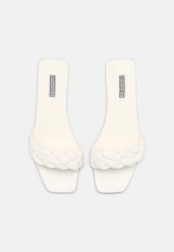 Nly by Nelly BRAIDED FLAT - Pantolette Flach in Weiß für Damen | Bequeme Flache Pantoletten -Nly by Nelly Verkaufsladen d1363efa22144b12a7aed66f60b7d4bb