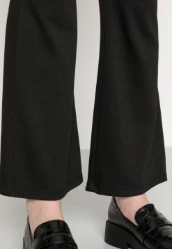 Nly by Nelly FLARE SUIT PANTS - Elegante Stoffhose für Damen in Schwarz -Nly by Nelly Verkaufsladen d16c47584f70413cb1e1a9bb61926434