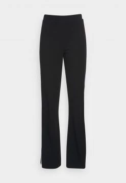 Nly by Nelly SPORTY SLIT PANTS - Jogginghose Damen - Schwarz -Nly by Nelly Verkaufsladen d3ad2cc0f691413e8c5fda28754c7295